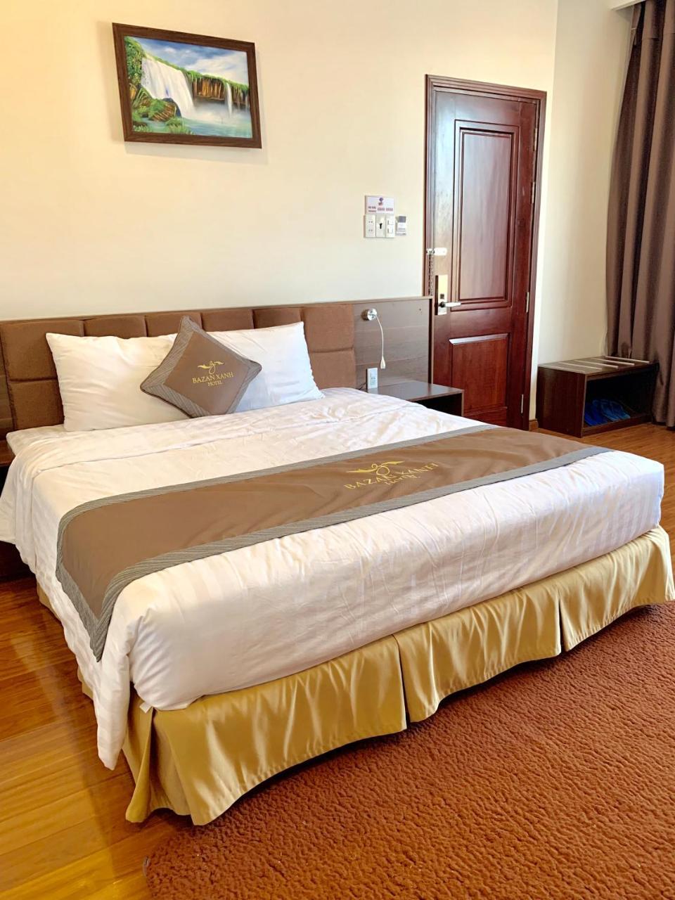 Bazan Xanh Hotel Buon Ma Thuot Kültér fotó